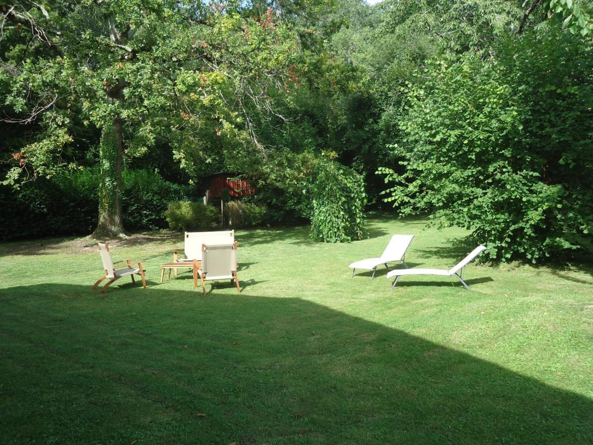 A La Cerisaie Bed & Breakfast Carignan-de-Bordeaux ภายนอก รูปภาพ