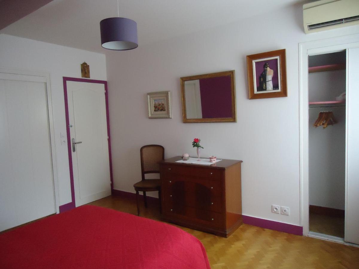 A La Cerisaie Bed & Breakfast Carignan-de-Bordeaux ภายนอก รูปภาพ
